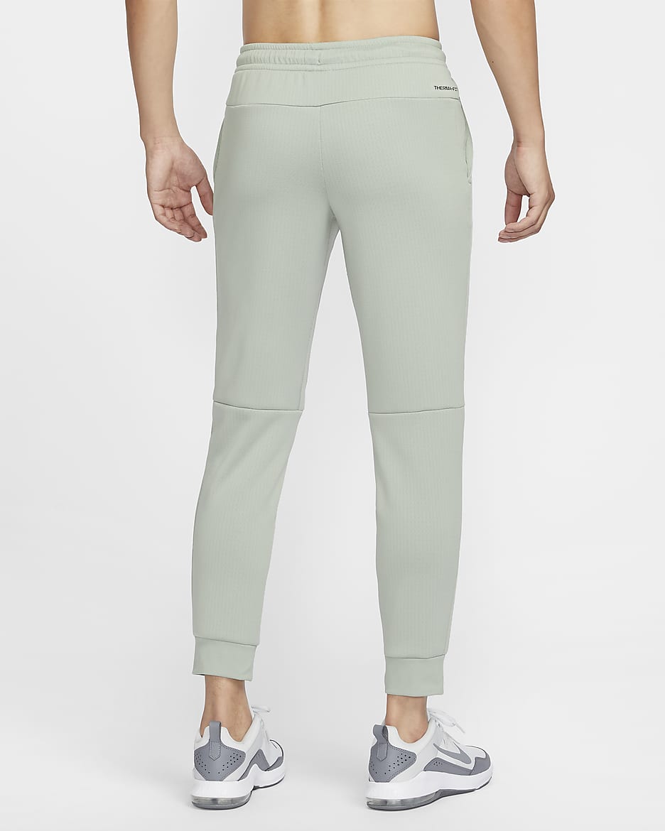 Nike therma sphere joggers best sale